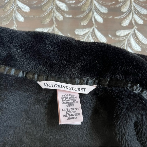 Victoria's Secret Black Comfy Robe with Pink Logo -Size XS/S -NW05 - Picture 6 of 6